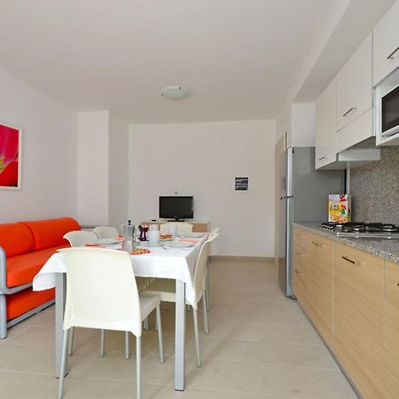 Apartment Fiore-1 By Interhome Lignano Sabbiadoro Extérieur photo